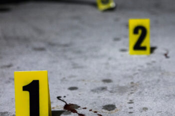 La Bloodstain Pattern Analysis (BPA) e il Fenomeno del Back Spatter nelle Lesioni Autoinferte